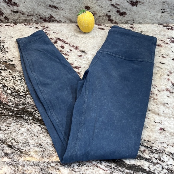 Lululemon nwot Size 2 Wunder Under High-Rise Tight Washed Moon Blue - Picture 12 of 16